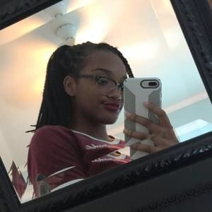 Meet your Posher, Alanis